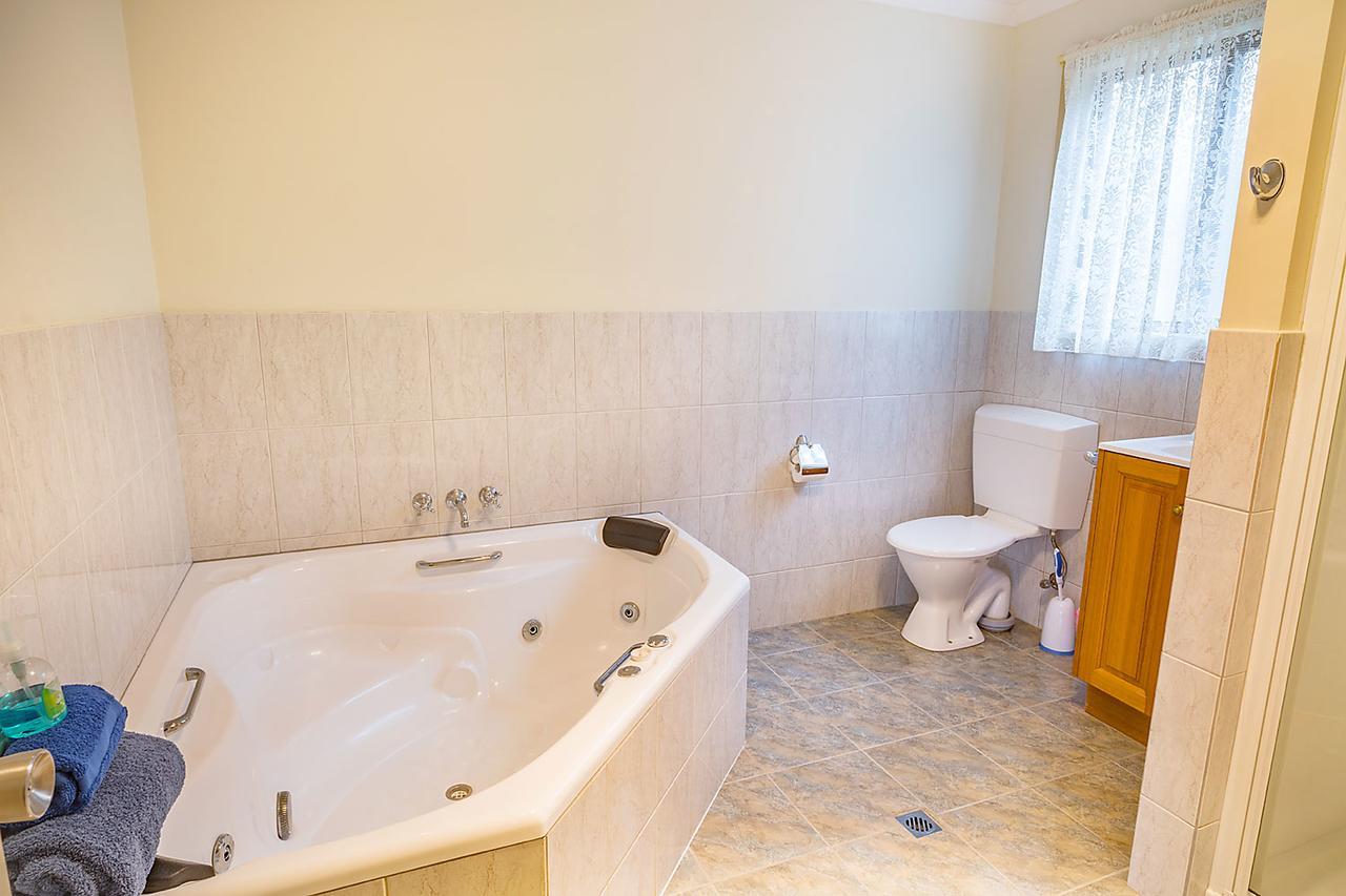 Queechy Motel St Helens Eksteriør billede